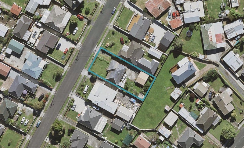 28 Cheviot Street, Mangere East, Auckland - Carousel 1