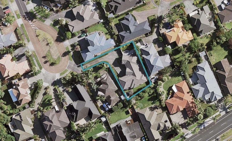 40 Byblos Place, The Gardens, Auckland - Carousel 1