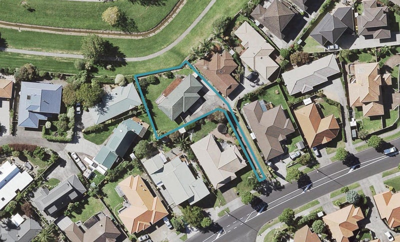 51 Millhouse Drive, Northpark, Auckland - Carousel 1