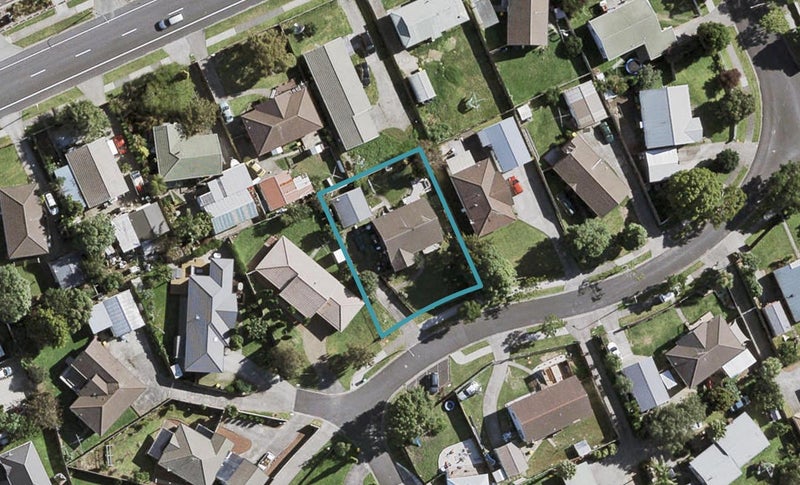 9 Rosemead Place, Randwick Park, Auckland - Carousel 1