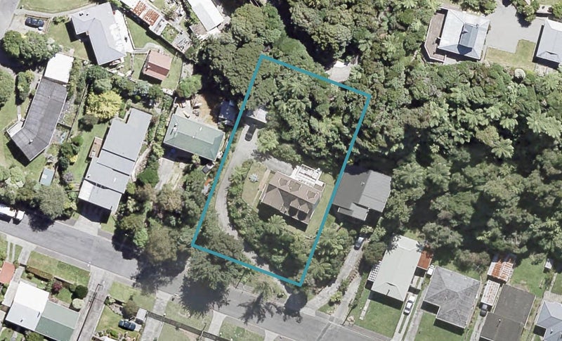 7 Gillespies Road, Birchville, Upper Hutt - Carousel 1