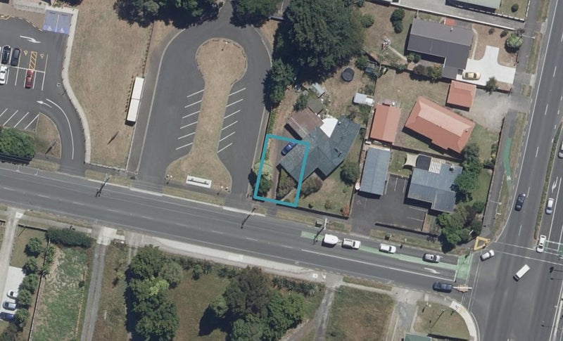 1/4 Collins Road, Melville, Hamilton - Carousel 1