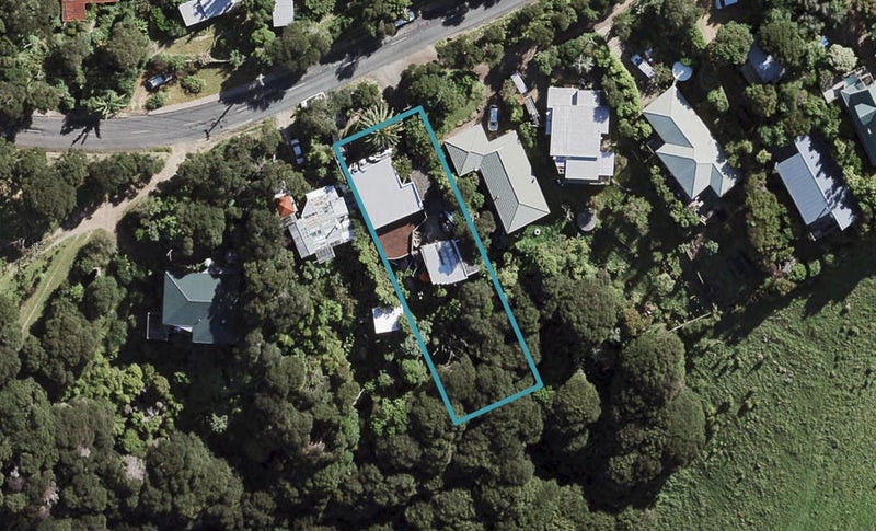 19 Junction Road, Oneroa, Waiheke Island - Carousel 1