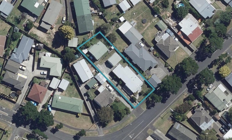 18B Livingstone Avenue, Nawton, Hamilton - Carousel 1