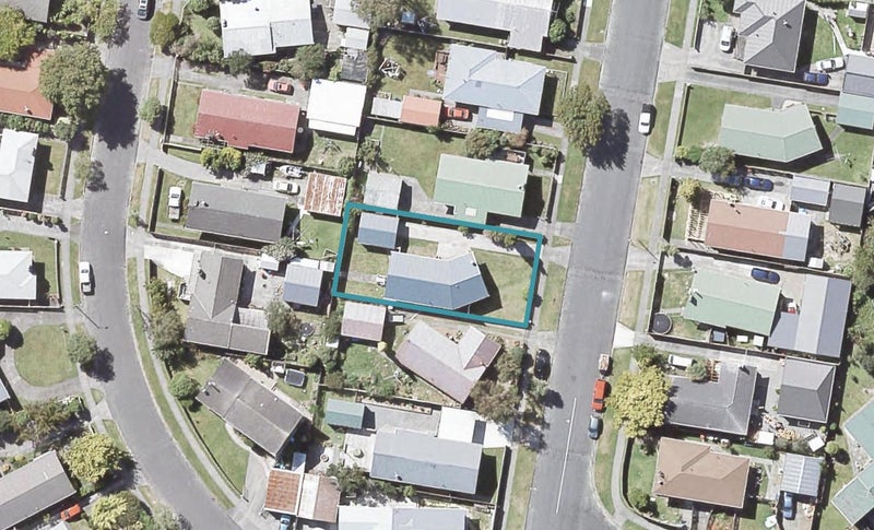 11 Meremere Street, Wainuiomata, Lower Hutt - Carousel 1