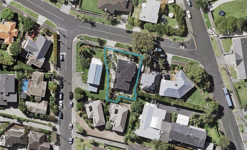 63 Nihill Crescent, Mission Bay, Auckland - Carousel 1
