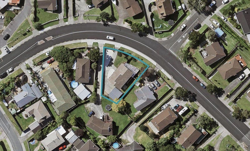 52 Meadowood Drive, Unsworth Heights, Auckland - Carousel 1