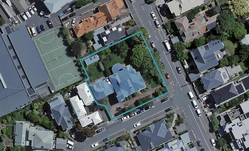 39 Hobson Street, Thorndon, Wellington - Carousel 1