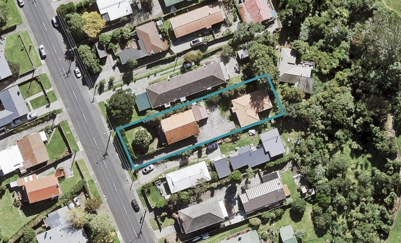 1/301 Rangatira Road, Beach Haven, Auckland - Carousel 1