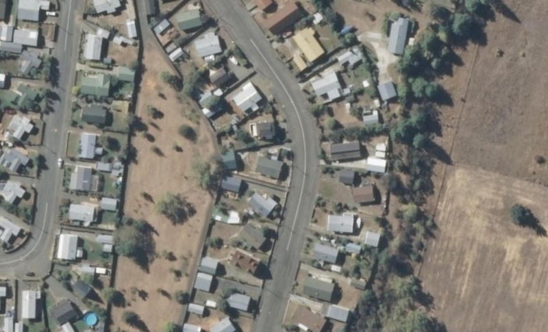 12 Spencer Road, Otematata - Carousel 1