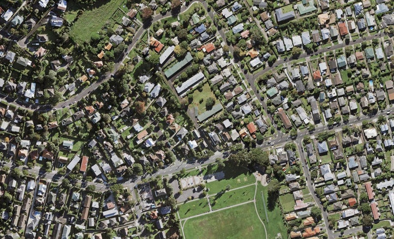 1/63A Owairaka Avenue, Mount Albert, Auckland - Carousel 1