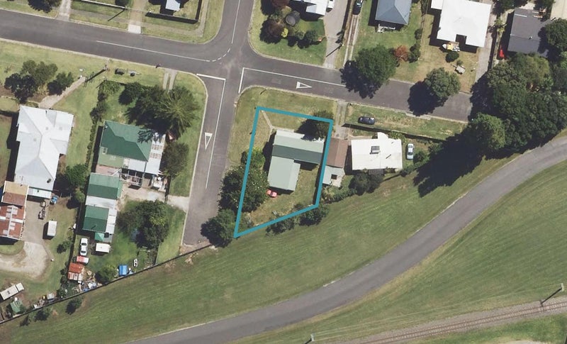 10 Scott Street, Elgin, Gisborne - Carousel 1