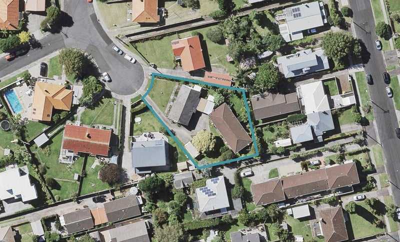 1/20 Fraser Road, Narrow Neck, Auckland - Carousel 1