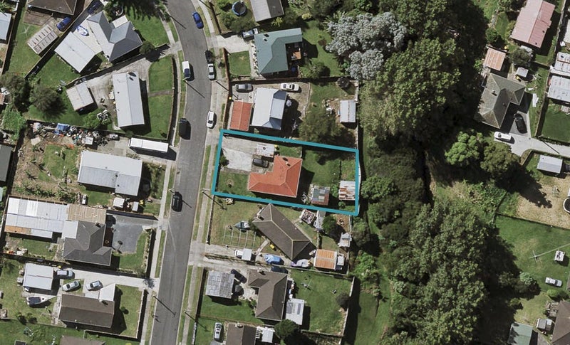 18 Williams Crescent, Otara, Auckland - Carousel 1