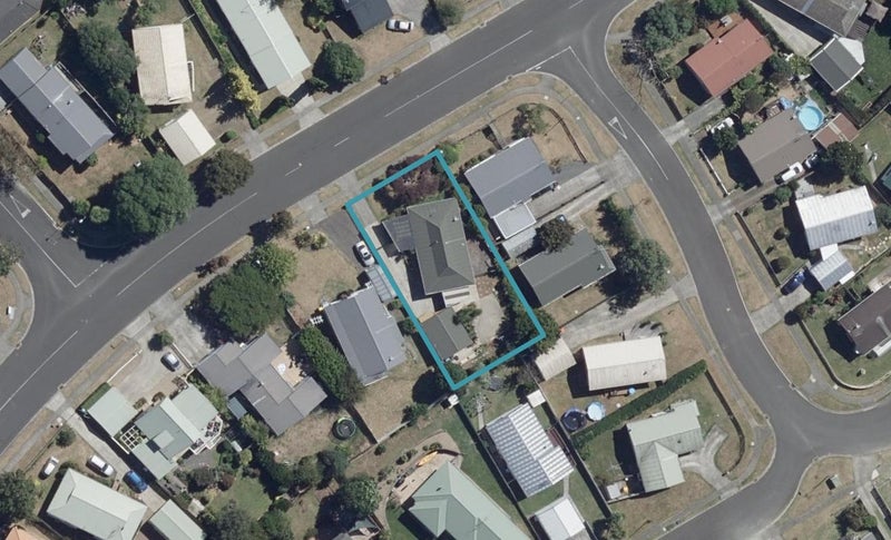 19 Bartholomew Drive, Nawton, Hamilton - Carousel 1