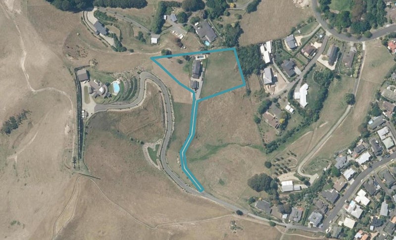 104 Churchill Drive, Taradale, Napier - Carousel 1