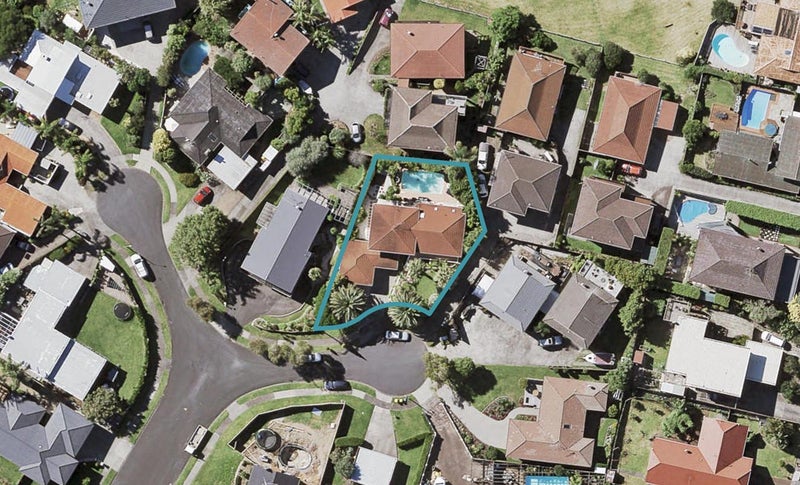 35 Tyrian Close, Half Moon Bay, Auckland - Carousel 1