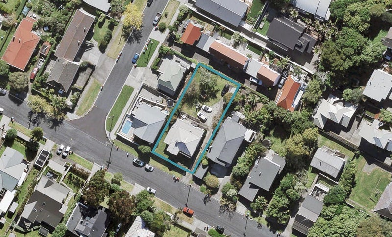 7 Bannerman Road, Morningside, Auckland - Carousel 1