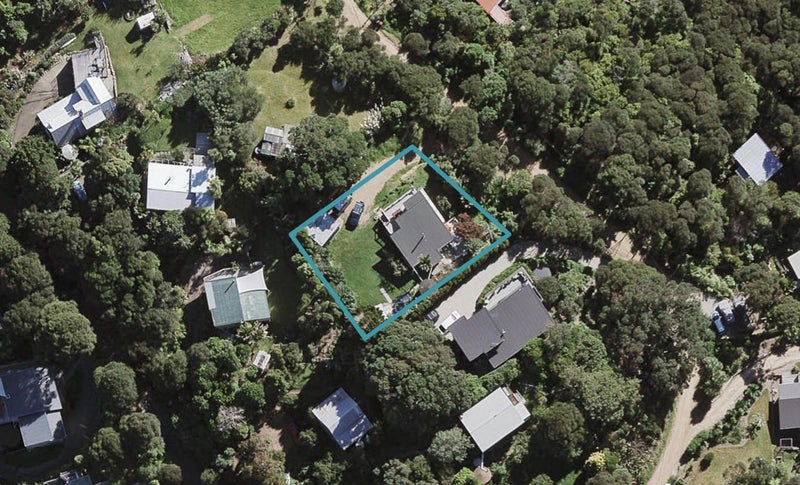 7 Scotts Terrace, Onetangi, Waiheke Island - Carousel 1
