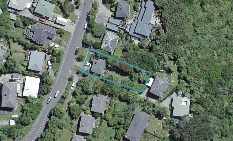 14 Montgomery Avenue, Karori, Wellington - Carousel 1