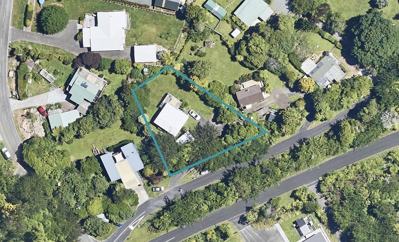 4 Alexander Road, Lake Tarawera, Rotorua - Carousel 1