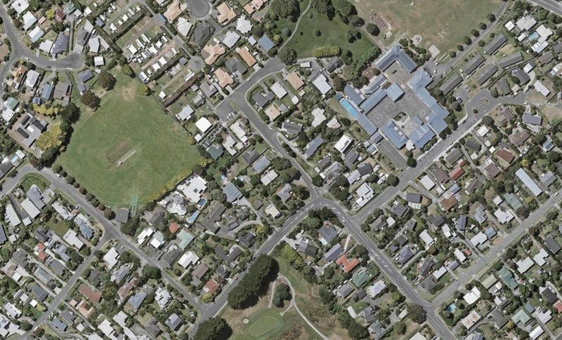 6 Martin Road, Paraparaumu Beach, Paraparaumu - Carousel 1