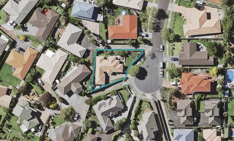 17 Travers Place, Northpark, Auckland - Carousel 1