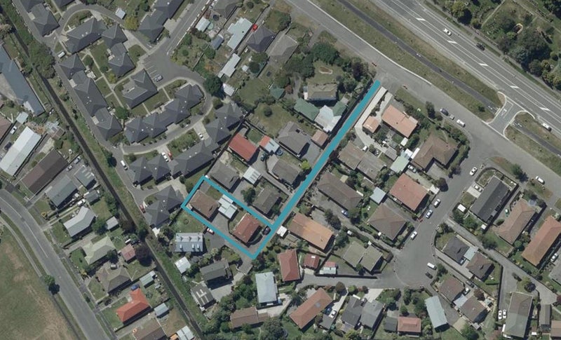 8 Shire Lane, Woolston, Christchurch - Carousel 1