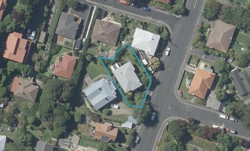 98 Glenpark Avenue, Mornington, Dunedin - Carousel 1