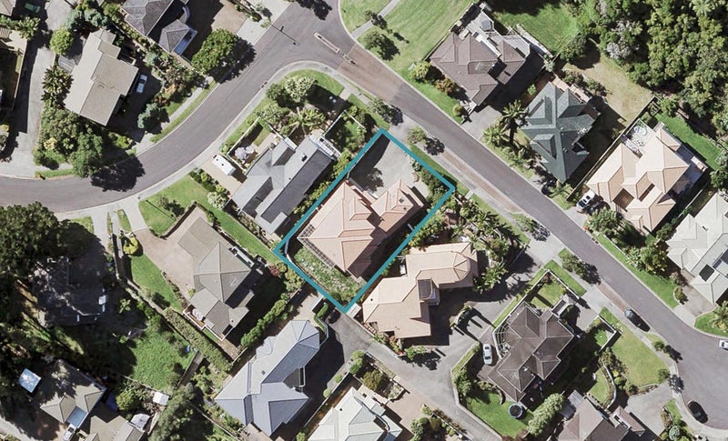 3 Gretna Green, Browns Bay, Auckland - Carousel 1