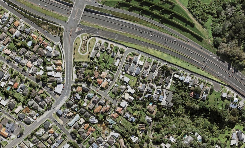 13 Hendry Avenue, Hillsborough, Auckland - Carousel 1