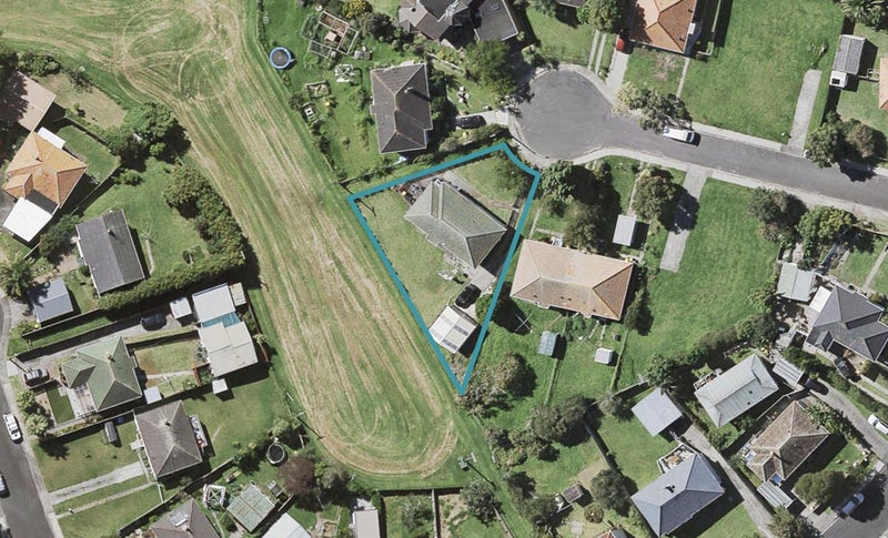 9 Diomede Street, Bayswater, Auckland - Carousel 1