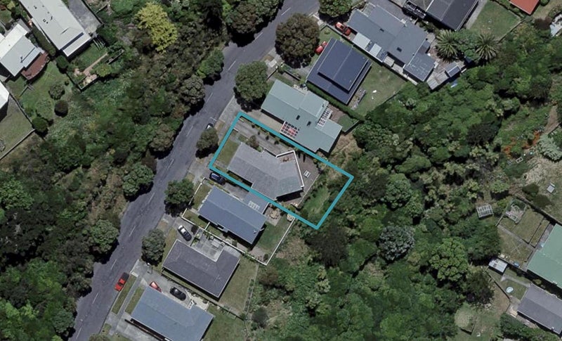 76 Akaroa Drive, Maupuia, Wellington - Carousel 1