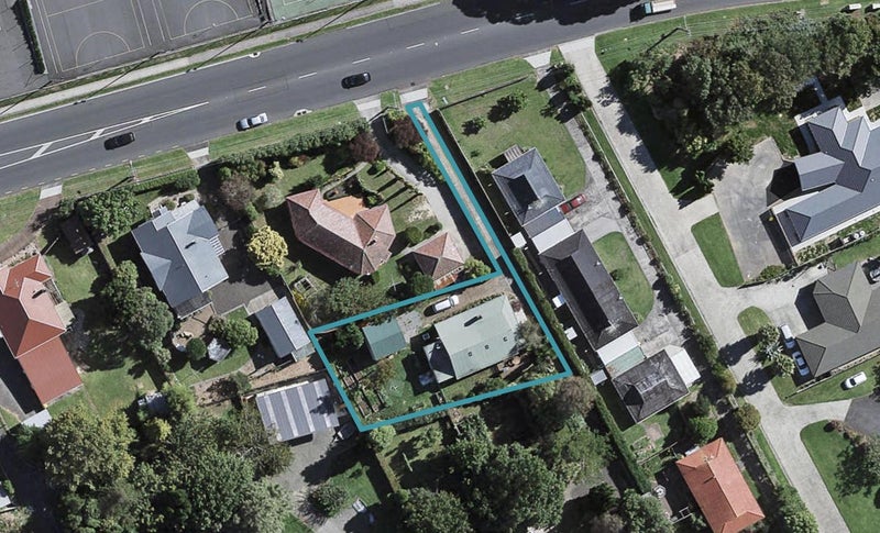 61A Kitchener Road, Waiuku, Waiuku - Carousel 1