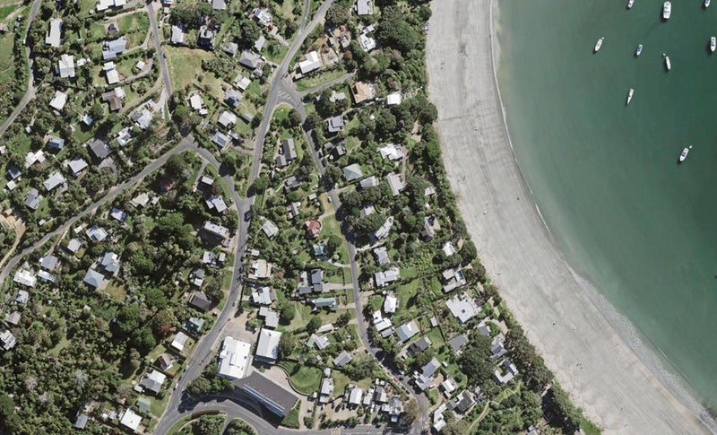 13 Waikare Road, Oneroa, Waiheke Island - Carousel 1
