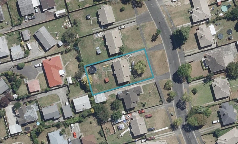 43 Sare Crescent, Fairfield, Hamilton - Carousel 1