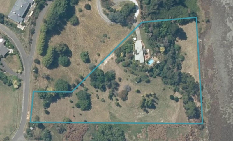 60 Nilgiri Road, Poraiti, Napier - Carousel 1