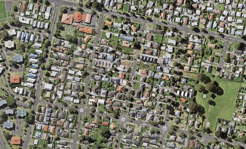 15B Holland Avenue, Point England, Auckland - Carousel 1