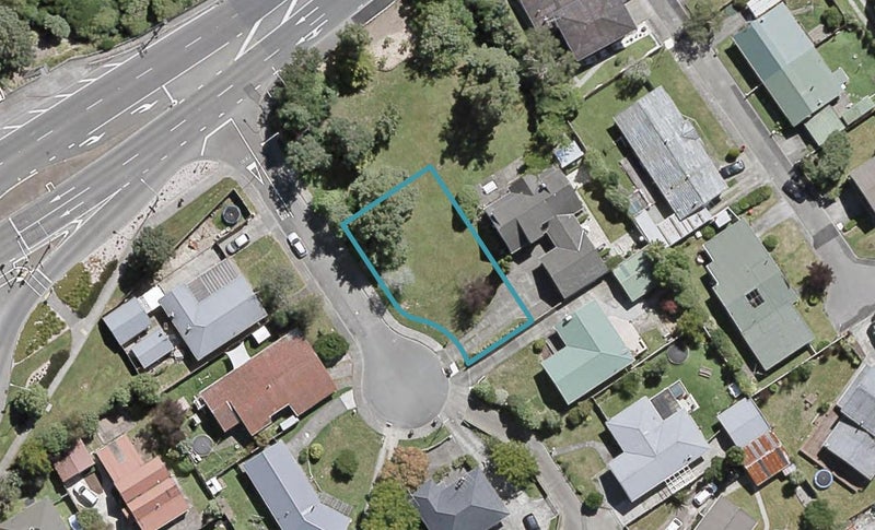 11 Maoribank Grove, Brown Owl, Upper Hutt - Carousel 1