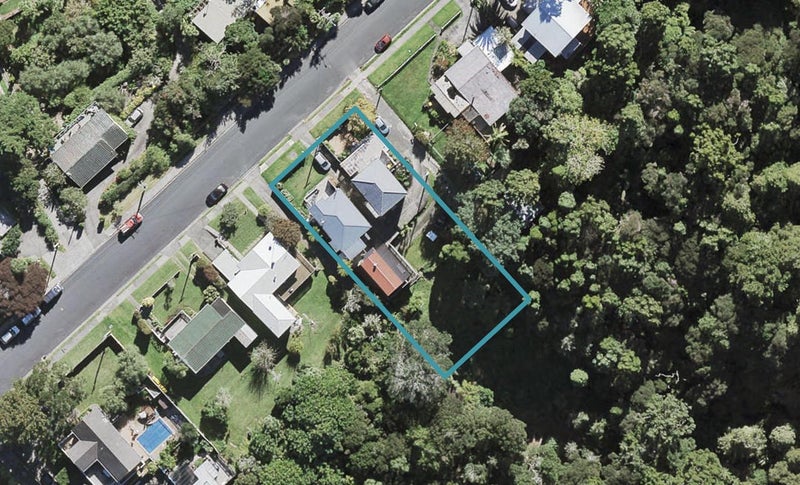 2/42 Island Bay Road, Beach Haven, Auckland - Carousel 1
