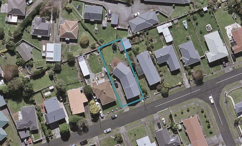 162 Pembroke Street, Westown, New Plymouth - Carousel 1