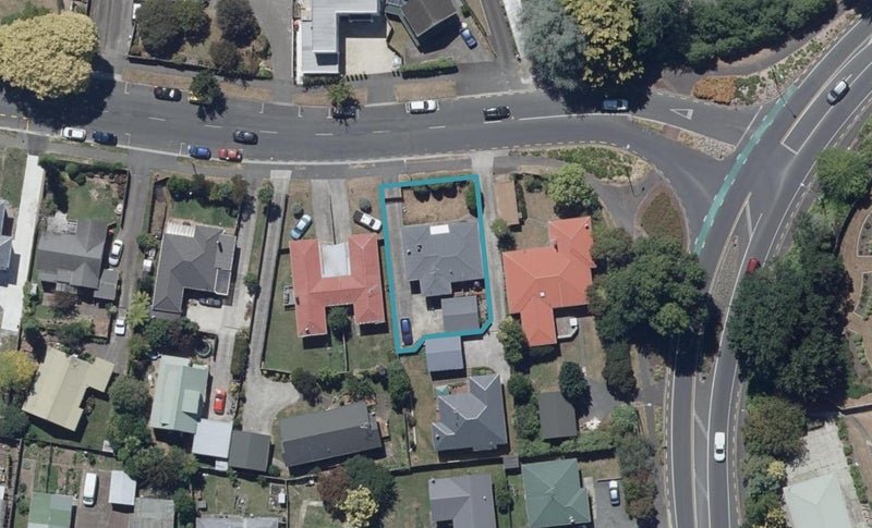31 Lake Crescent, Hamilton Lake, Hamilton - Carousel 1