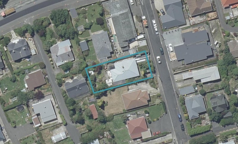 18 Coleridge Street, Kaikorai, Dunedin - Carousel 1