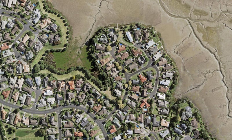 12 Westholm Way, Pahurehure, Papakura - Carousel 1