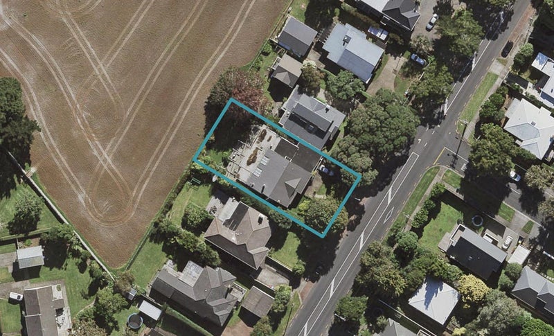 114 Campbell Road, One Tree Hill, Auckland - Carousel 1