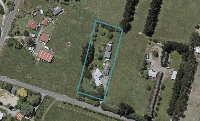 88 Addington Road, Otaki - Carousel 1