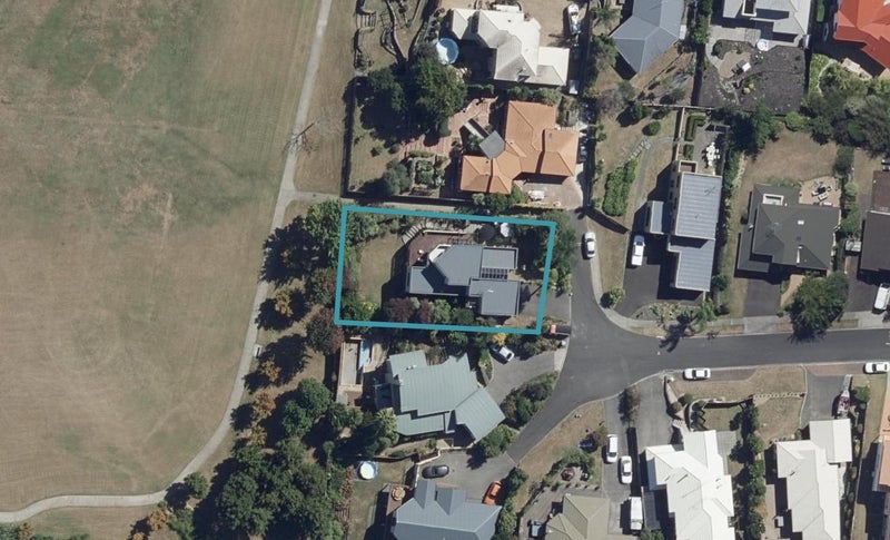 13 Strata View, Western Heights, Hamilton - Carousel 1