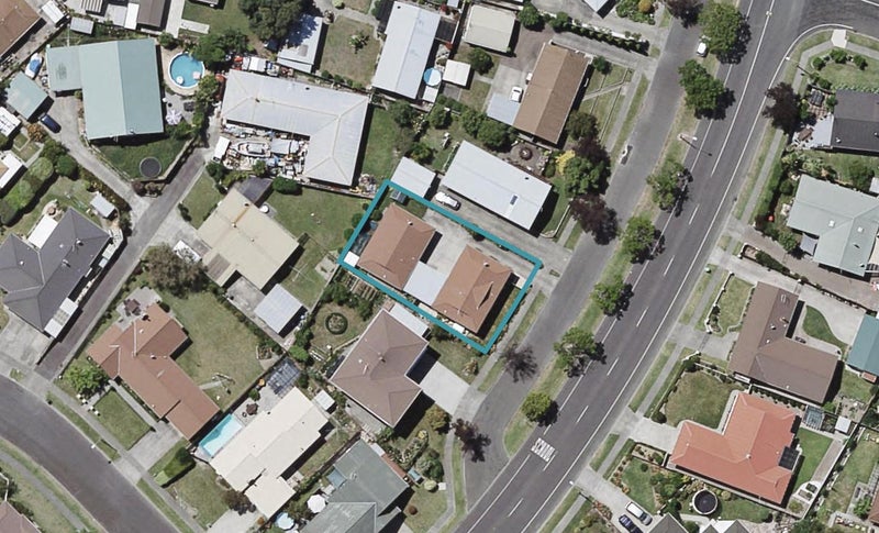 2/154 Tait Drive, Greenmeadows, Napier - Carousel 1