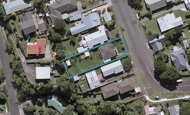 35 Dorset Avenue, Westown, New Plymouth - Carousel 1