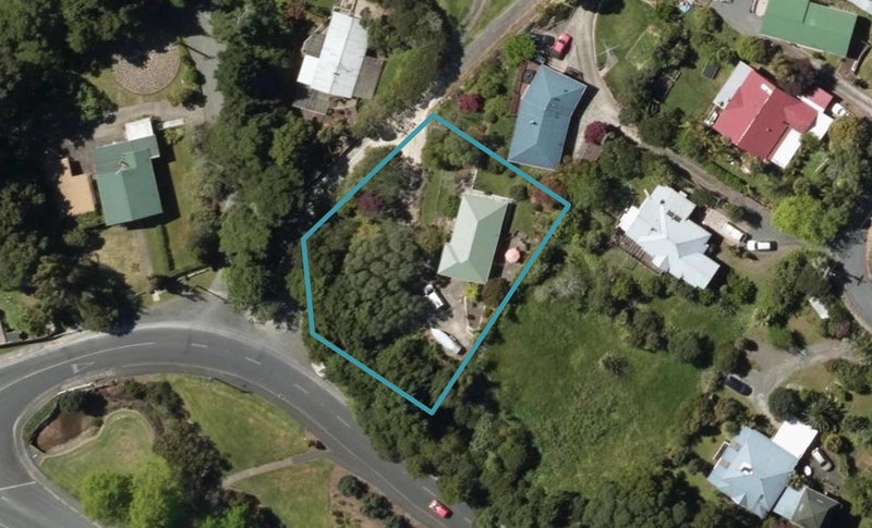 11 Memorial Drive, Parahaki, Whangarei - Carousel 1
